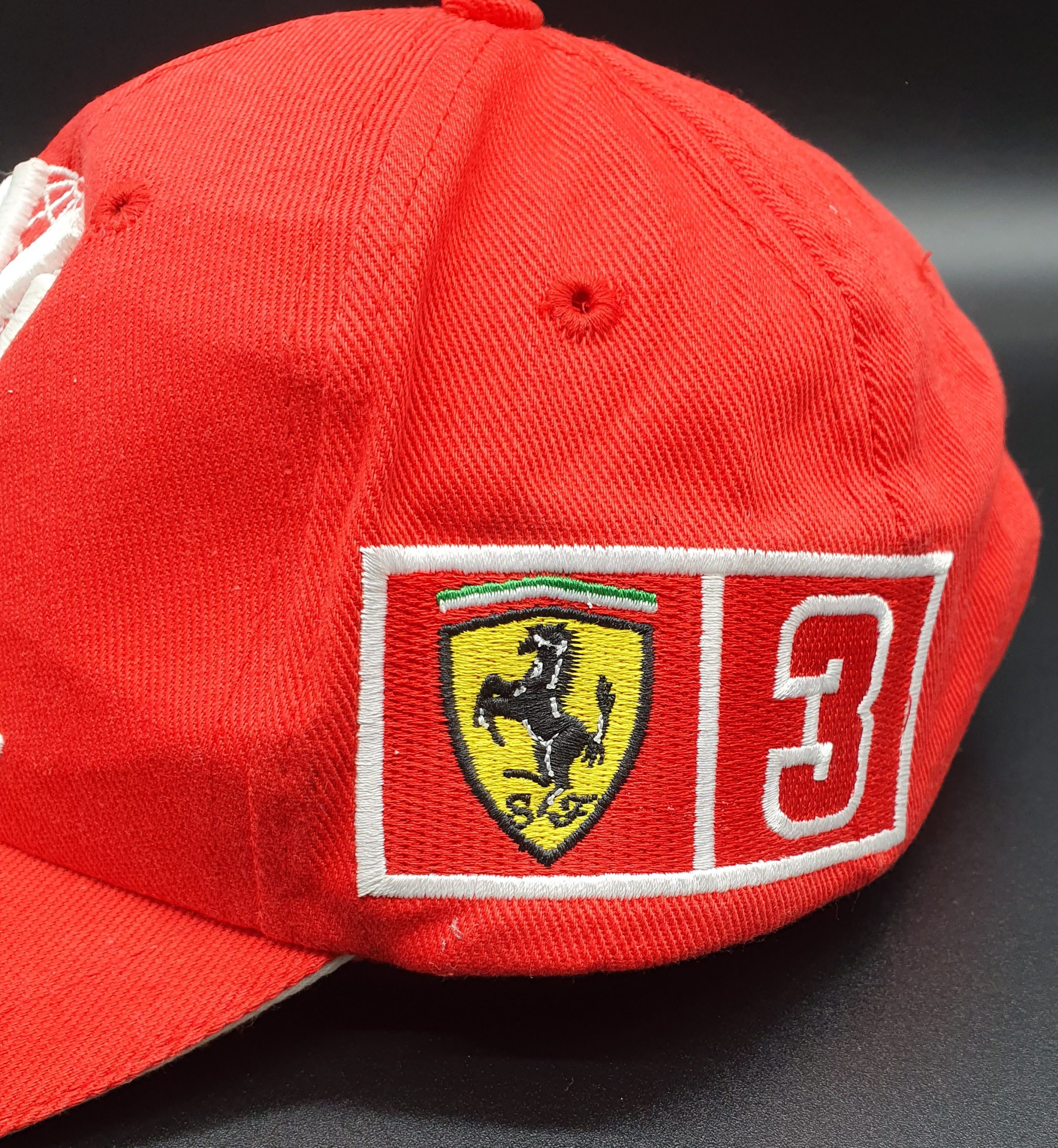 Ferrari cappellino Schumacher 2003 Deutsche Vermogensberatung » BOLA  Football Store