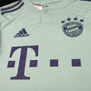 Alternative view of Bayern Monaco 2018-19 maglia Adidas away youth