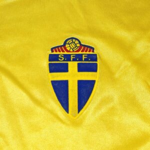 Alternative view of Svezia 1992-94 maglia Adidas home