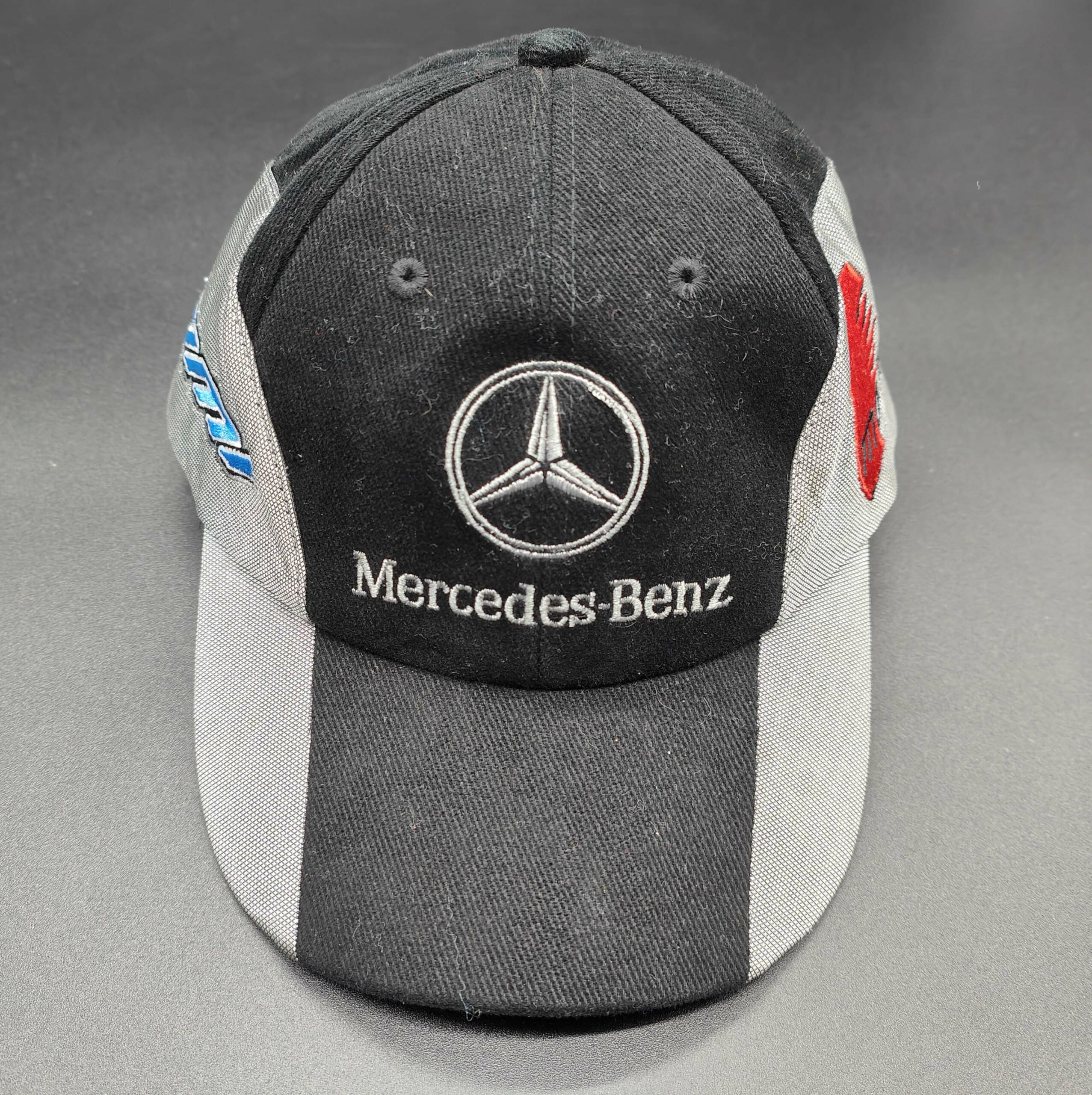 McLaren Mercedes cappellino Raikkonen / Montoya 2005 » BOLA