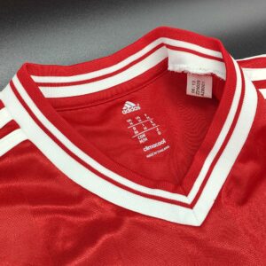 Alternative view of Bayern Monaco 2013-14 maglia Adidas home