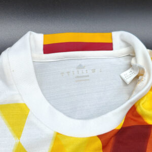 Alternative view of Spagna 2016-17 maglia Adidas away