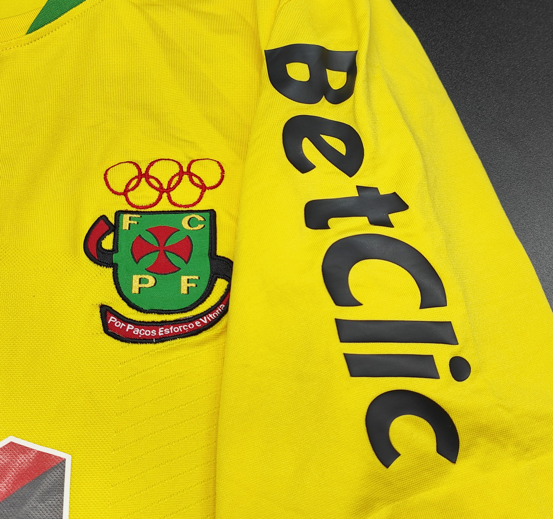 Paços de Ferreira 2010-11 maglia Lacatoni home #5 Javier Cohene matchworn - immagine 5