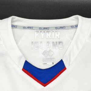 Alternative view of Islanda 2018-19 maglia Erreà away