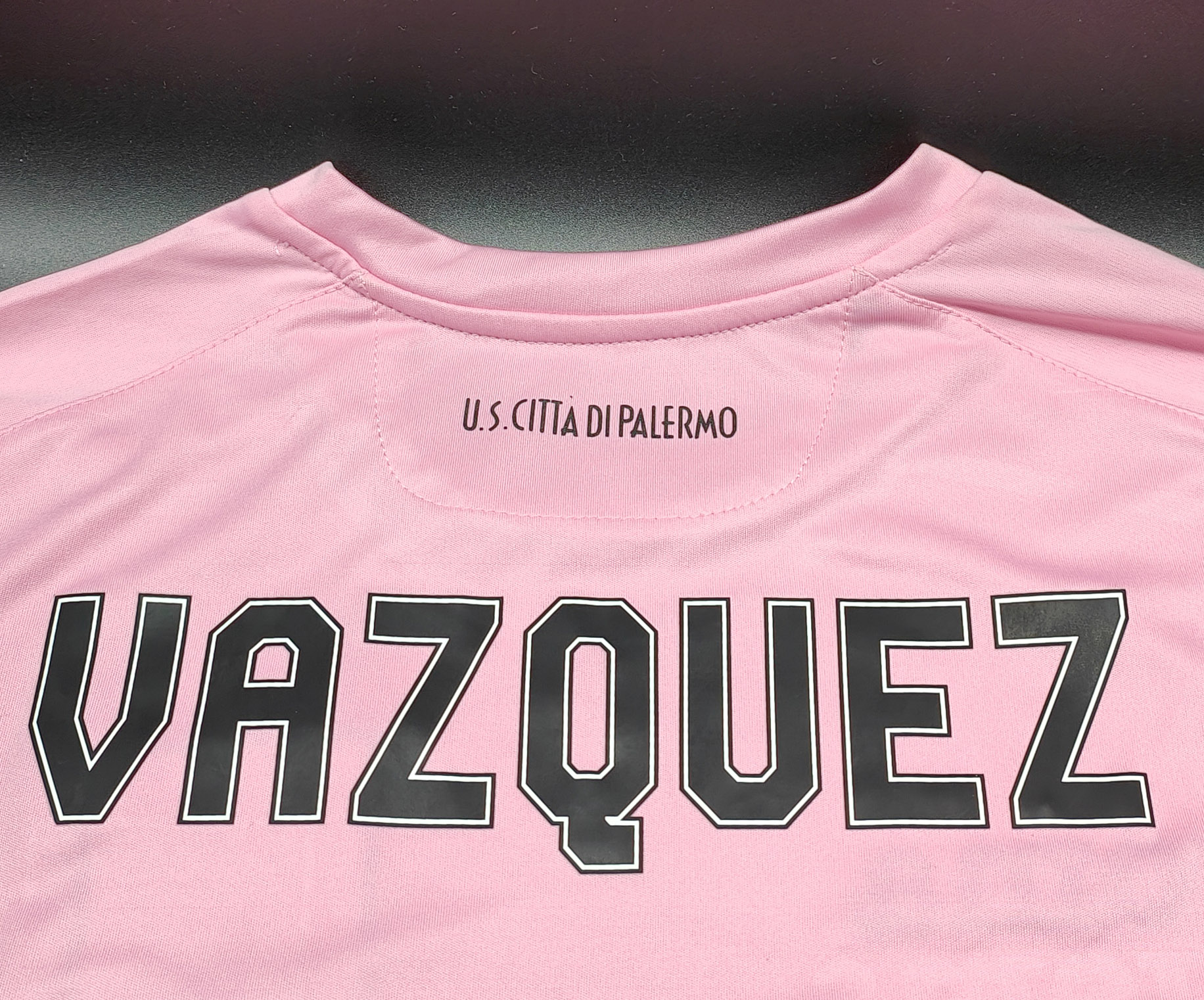Palermo 2015-16 maglia Joma home #20 Vazquez - immagine 8