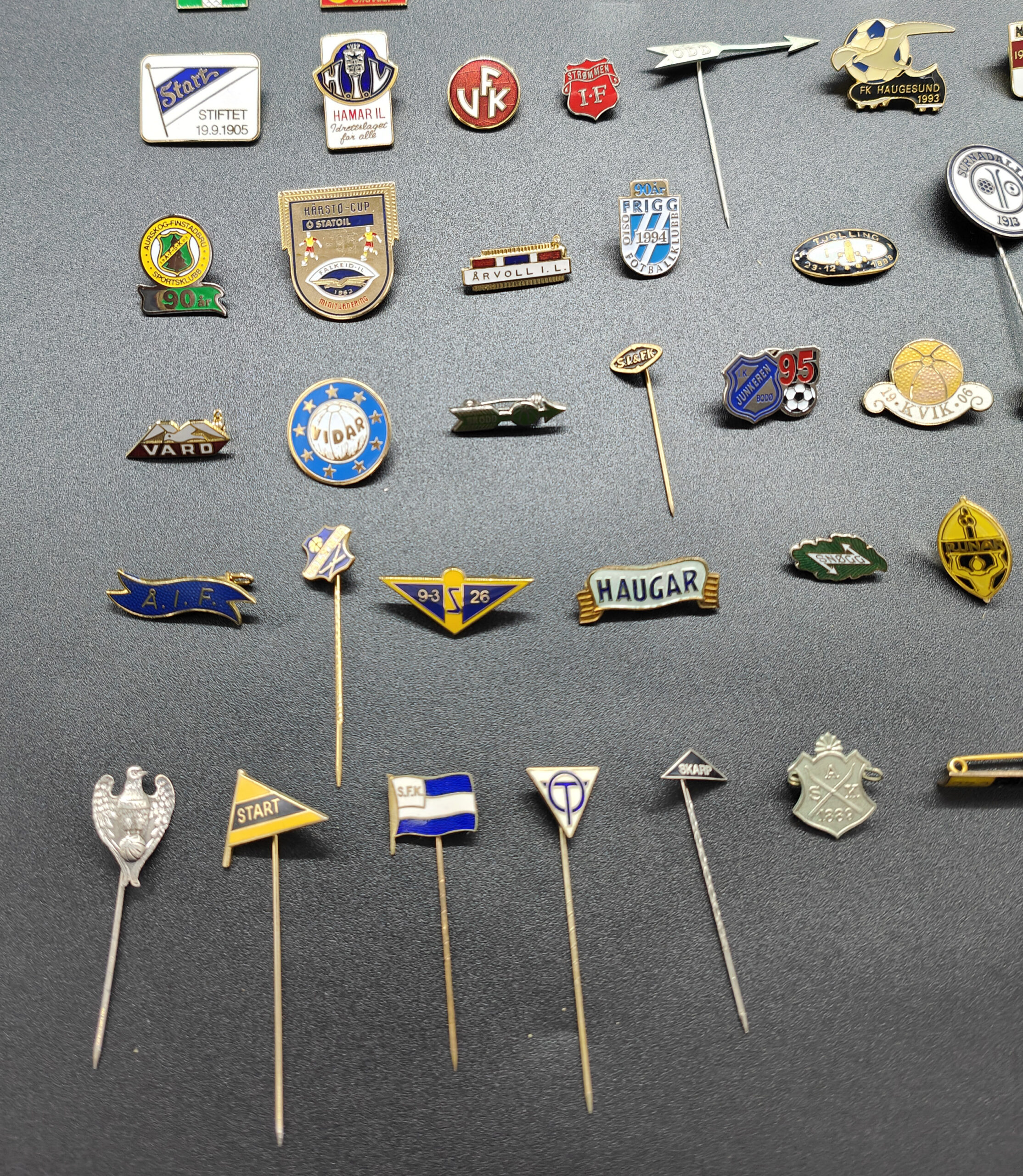 Calcio Norvegese spilla '70 - '80 vintage (a scelta) - immagine 5
